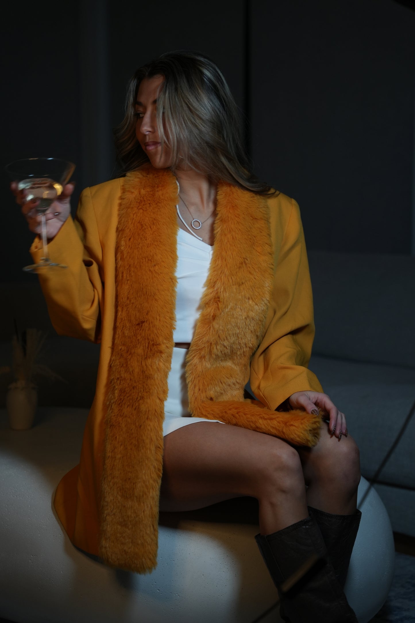 Vintage-Inspired Yellow Coat with Faux Fur Collar