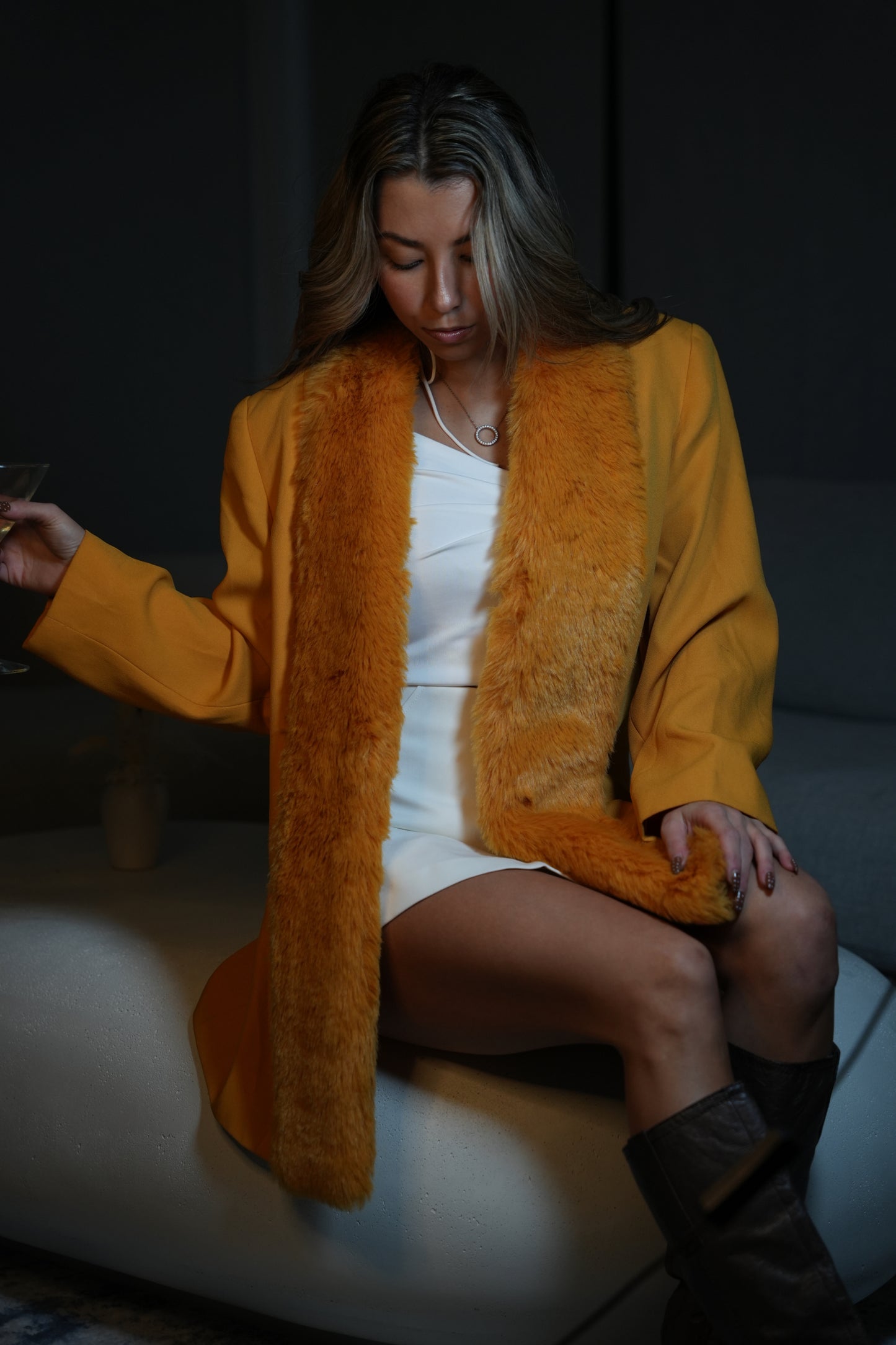 Vintage-Inspired Yellow Coat with Faux Fur Collar